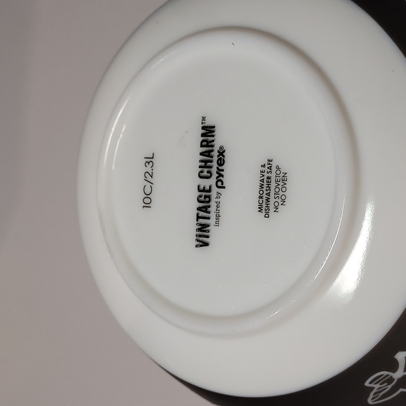 Vintage Charm inspired by pyrex birds of a feather nesting bowl 10c/2.3l - Picture 3 of 4